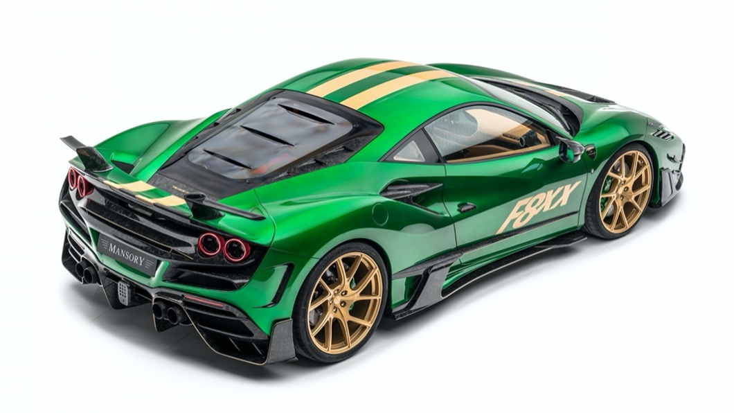 Mansory F8XX是以F8 Tributo為基礎進行全方位的升級改裝，在外觀方面可以見到特殊車色Catania Green。(圖片來源/ Mansory)