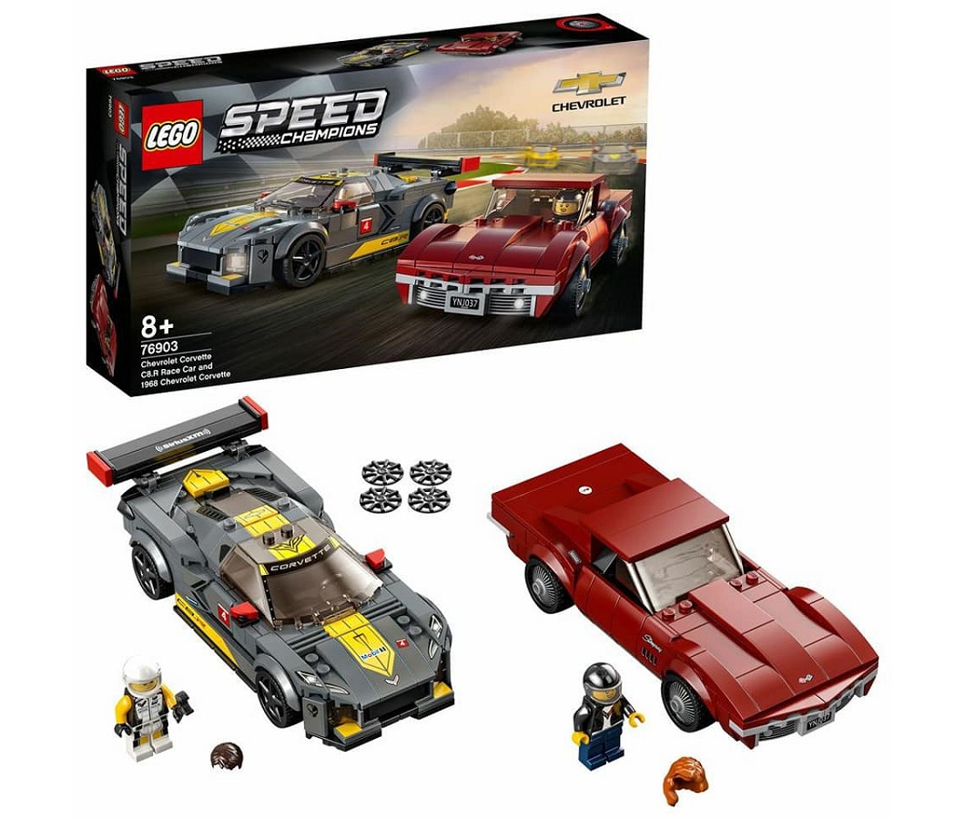 Lego Chevrole Corvette C8-R跟1968年Corvette C3。(圖片來源/ Lego)
