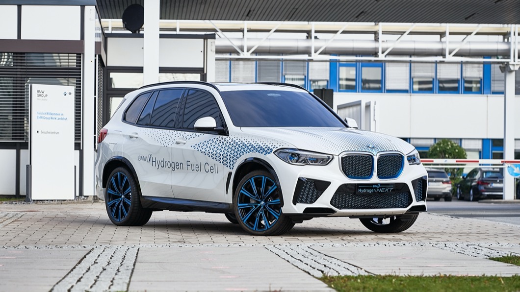 X5氫燃料電動車明年量產 3分鐘就能重新上路