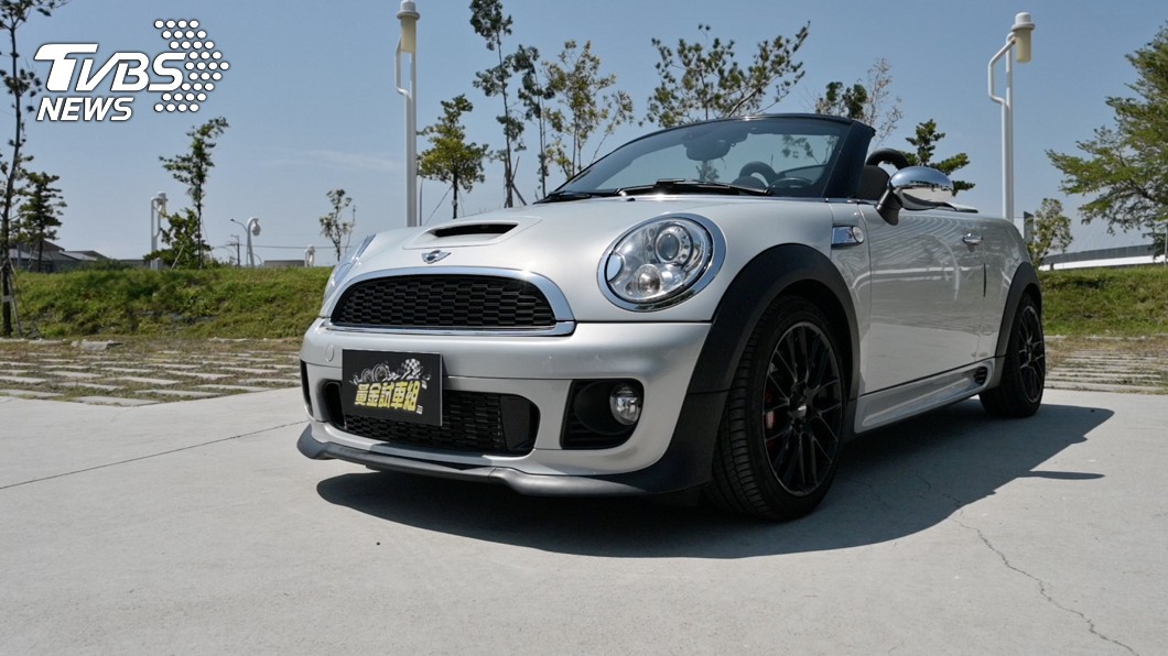 MINI Roadster車主是來自台中的潘先生。(圖片來源/ TVBS)