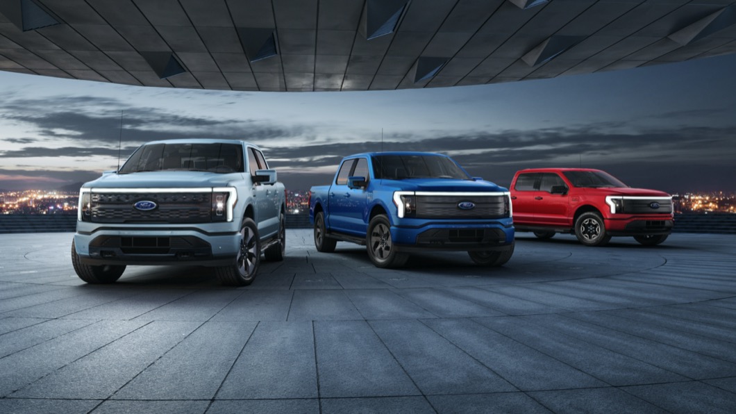 F-150 Lightning正式登場 2022與Cybertruck正面對決!