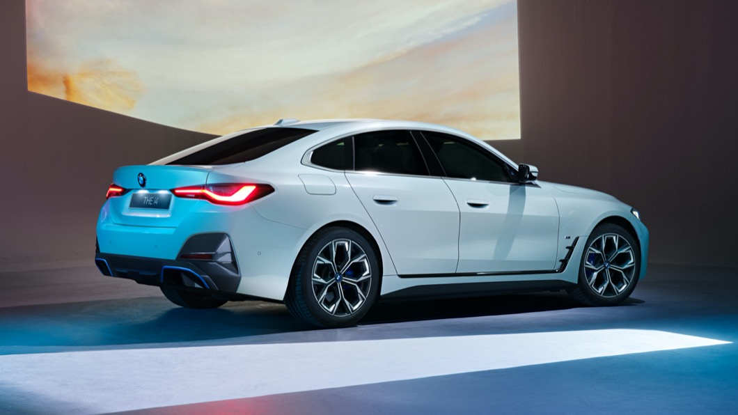 先前揭露的搭載M Sport套件車型,是採用白色塗裝。(圖片來源/ BMW)