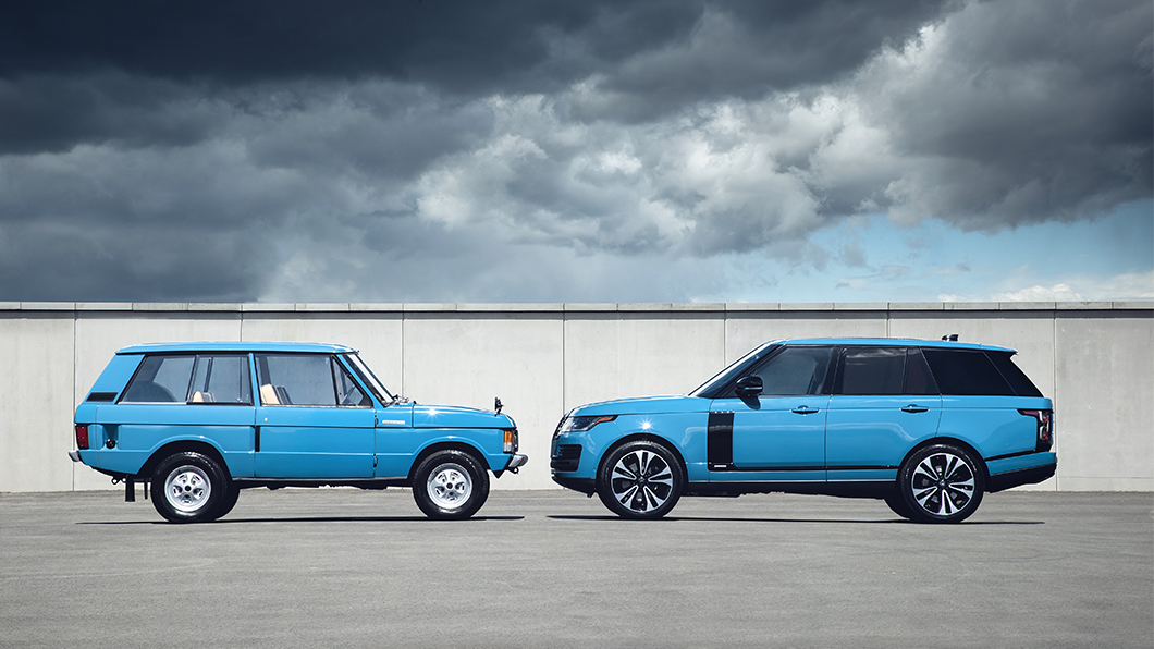 Range Rover Fifty紀念版也選配初代Ranger Rover的托斯卡納藍。(圖片來源/ Land Rover)