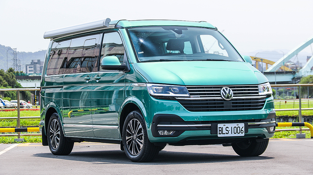 T6.1 California Ocean與T6世代外觀最大不同在於車頭造型細節調整。