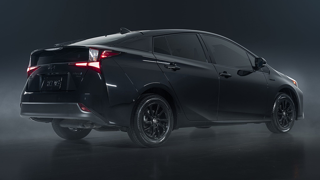 Prius Nightshade闇影特別版以黑色元素強化個性。(圖片來源/ Toyota)