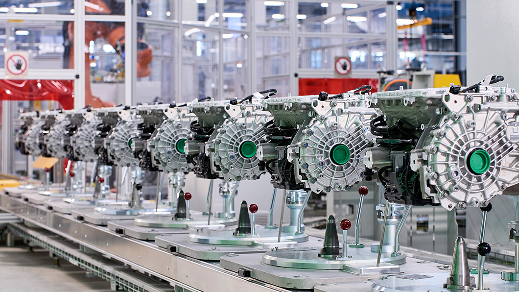 BMW表示,光是增加投資5億歐元的Dingolfing廠在2022年能提供超過50萬輛的汽車的電力驅動系統。(圖片來源/ BMW)