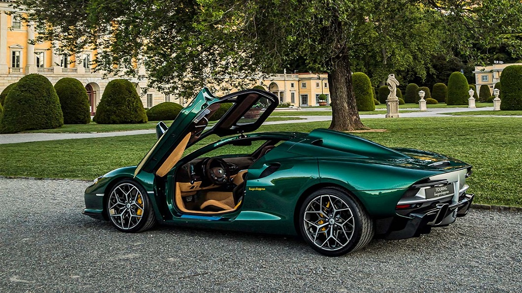 Arese RH95是以一部Ferrari 488 Pista為基礎重新打造,最大特色之一就在於上掀斜開式的車門。(圖片來源/ Touring Superleggera)