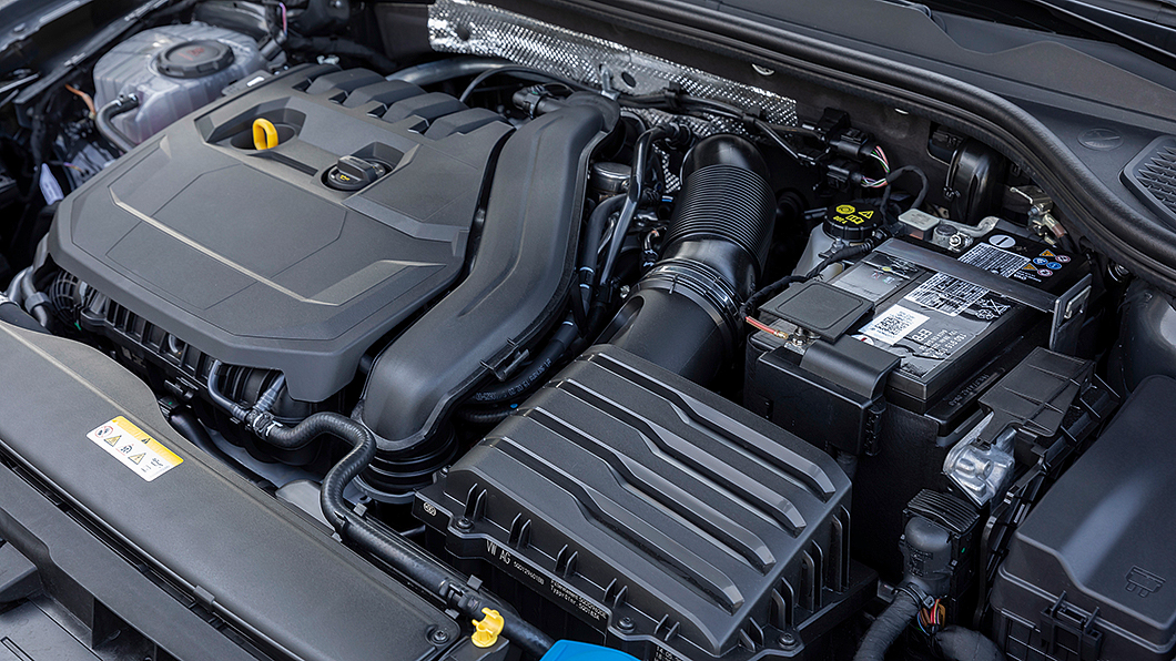 Golf將以1.0 eTSI與1.5 eTSI兩款48V Mild-Hybrid輕油電動力為主。(圖片來源/ Volkswagen)