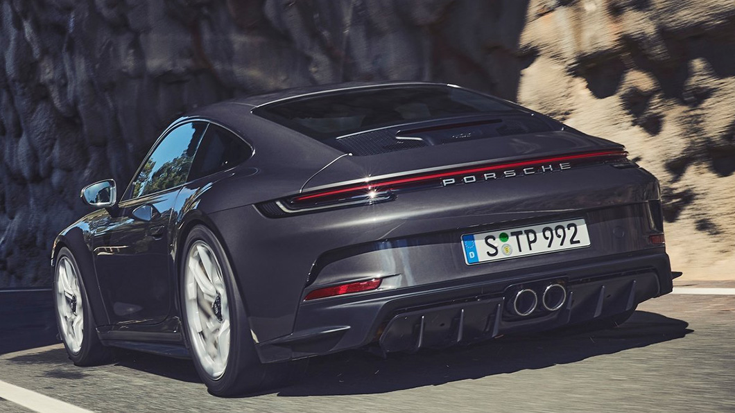 911 GT3 Touring套件在台標配售價與一般版GT3相同為899萬元起。(圖片來源/ Porsche)