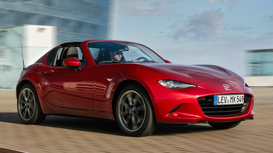 ND世代MX-5 RF車重已經來到1,137公斤,如果加上油電系統可能會突破1,200公斤。(圖片來源/ Mazda)