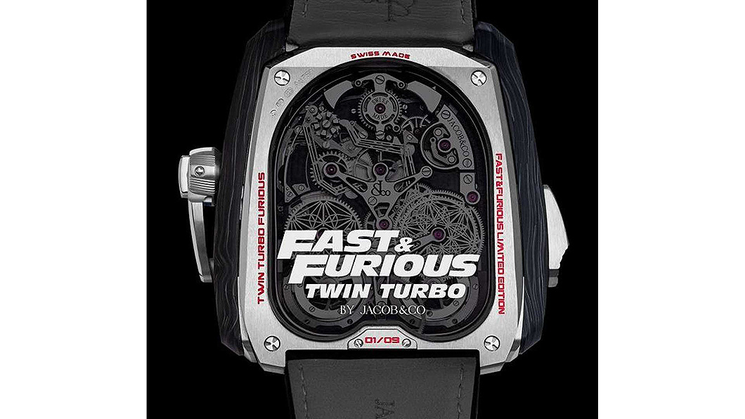 Twin Turbo Fast & Furious為全機械腕錶,機芯以832個零件組成,錶殼也用上88個零件。(圖片來源/ Jacob & Co)