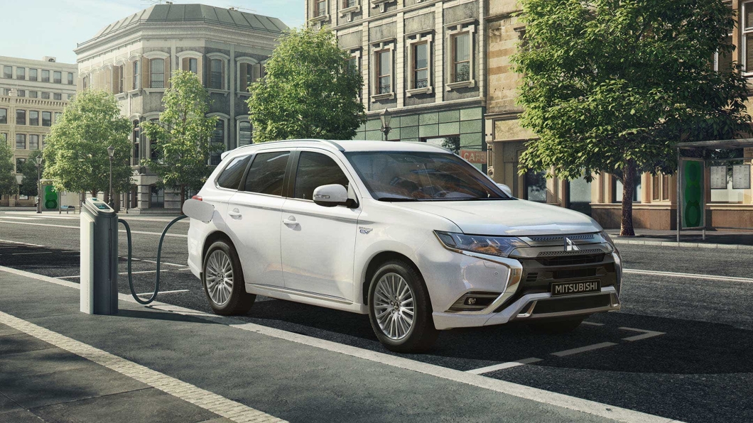 目前公司將資源都投入電動產品的開發,而油電車款像是Outlander PHEV的產品競爭力也相當不錯。(圖片來源/ Mitsubishi)