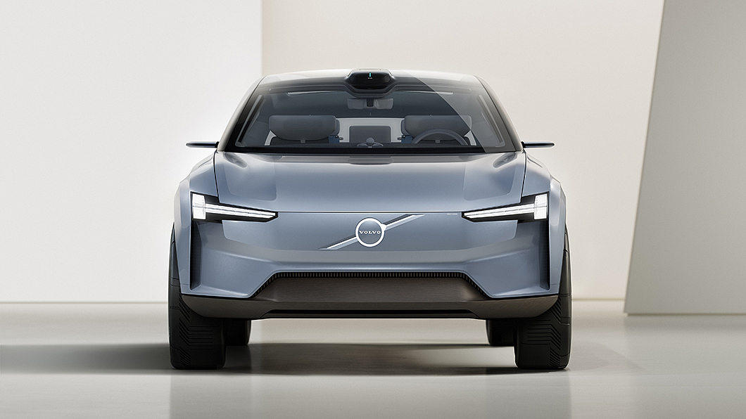 車頭採用無水箱罩設計，並保留Volvo目前家族特徵的「索爾之槌」式頭燈設計。(圖片來源/ Volvo)