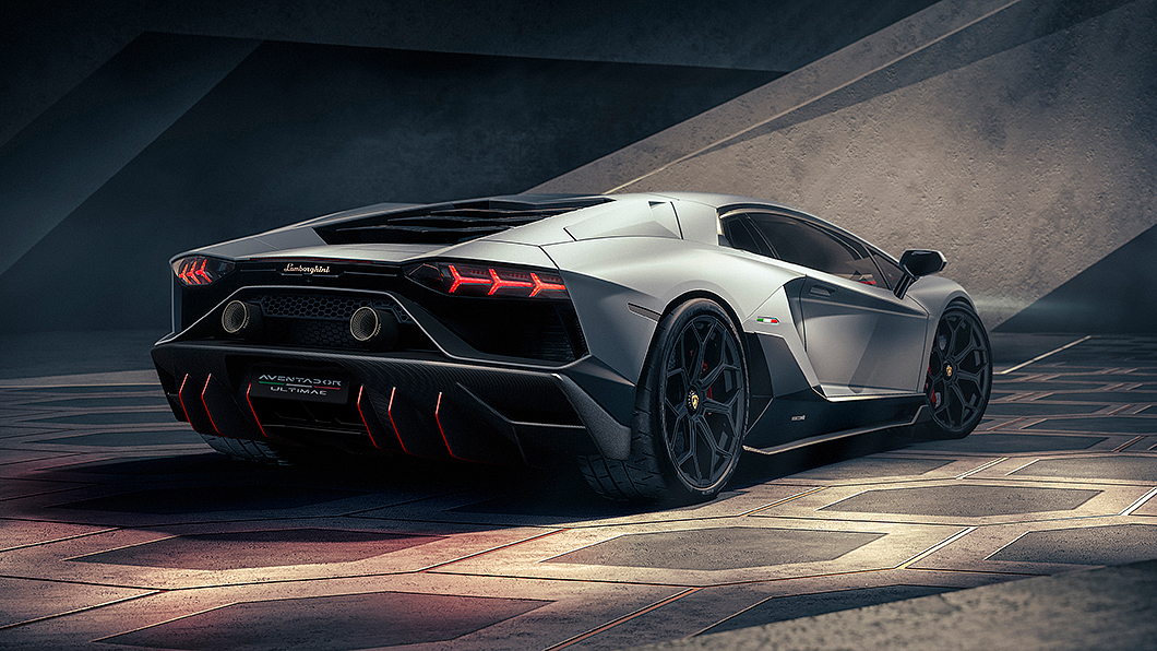 車尾造型、排檔桿位置以及分流器設計等都與Aventador SVJ相似。(圖片來源/ Lamborghini)
