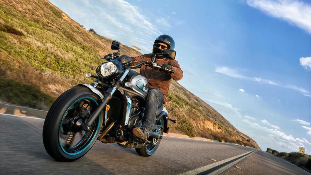 日前Kawasaki發表全新2022年式Vulcan S,這款車仍舊採用649c.c.並列雙缸水冷引擎。(圖片來源/ Kawasaki)