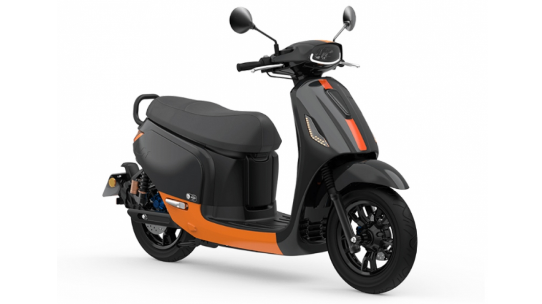 PGO Ur1車系具備復古的外形設計,運用C字型大燈創造出搶眼的視覺效果。(圖片來源/ PGO)