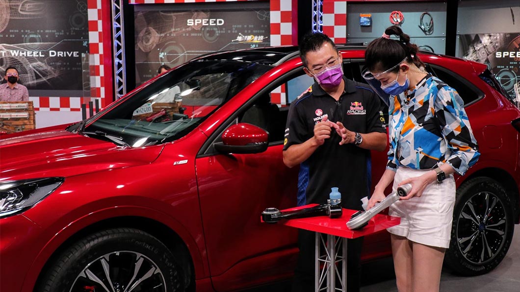 鋁合金下支臂比舊款減輕2.4公斤,不少第三代車主都想回廠加裝。(圖片來源/ TVBS)