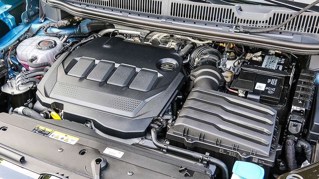 Caddy Maxi TDI Life搭載122匹馬力輸出的2.0升TDI柴油引擎,比前代柴油車型提升20匹馬力之多。