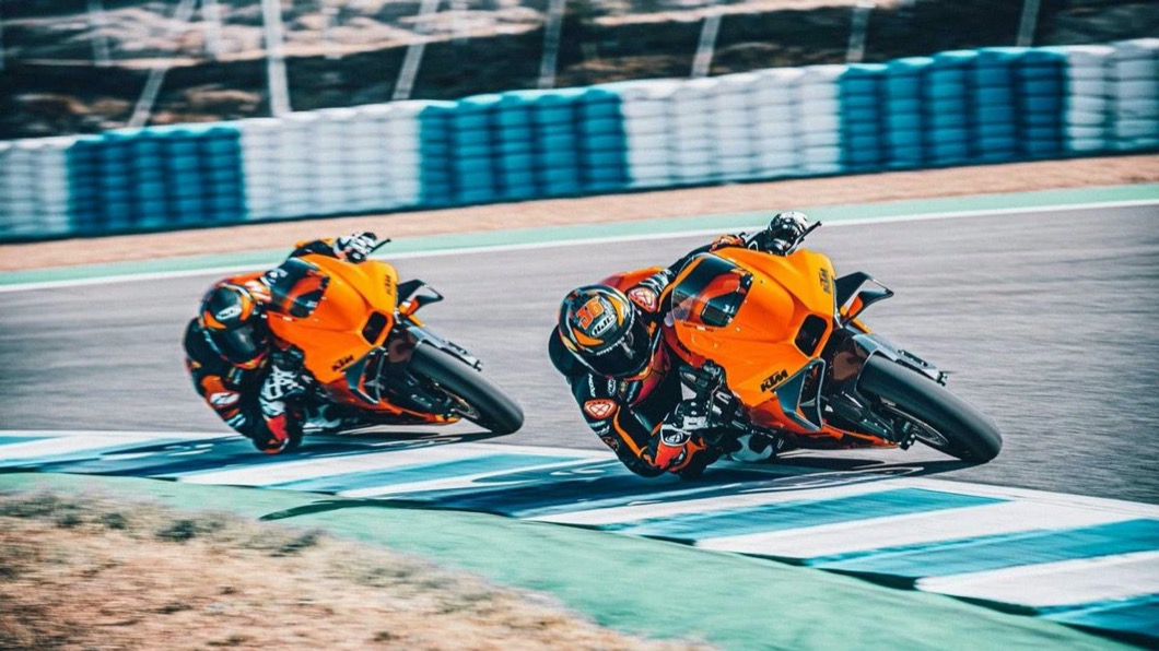 運用大量賽車科技打造出限量100部的KTM RC 8C 2022,售價約新台幣119萬元。