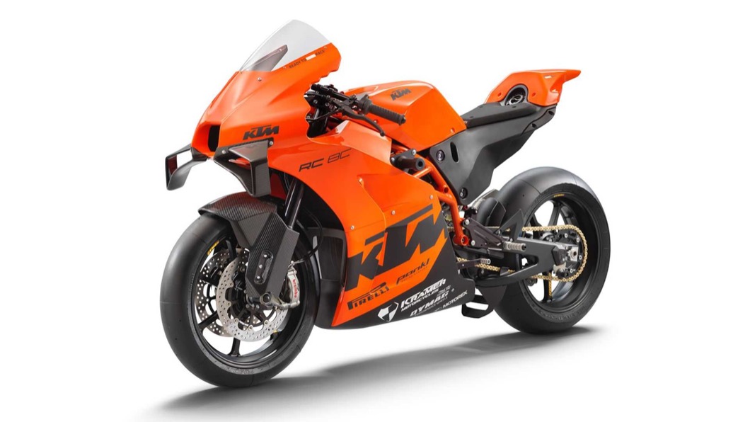 運用大量賽車科技打造的KTM RC 8C 2022,動力以890 Duke R引擎為基礎進行強化。