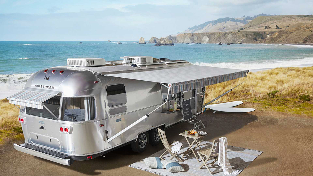 睡車上好克難? 這台Airstream說不定比你家還「素喜」