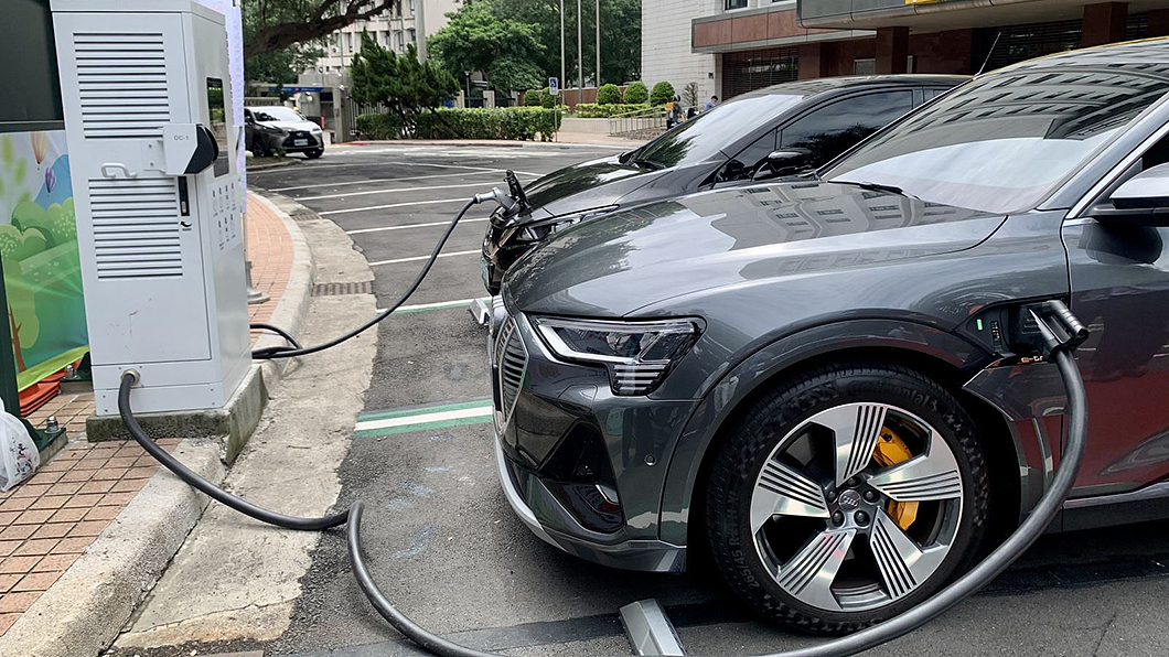 電動車電沒用完未來還能賣錢！　台電推出V2G「雙向」充電樁