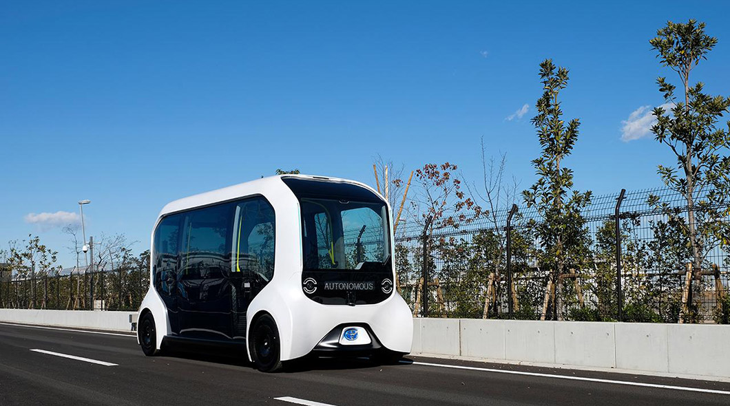 會場內運輸可以使用無人車,但會場外仍仰賴普通車輛。(圖片來源/ Toyota)