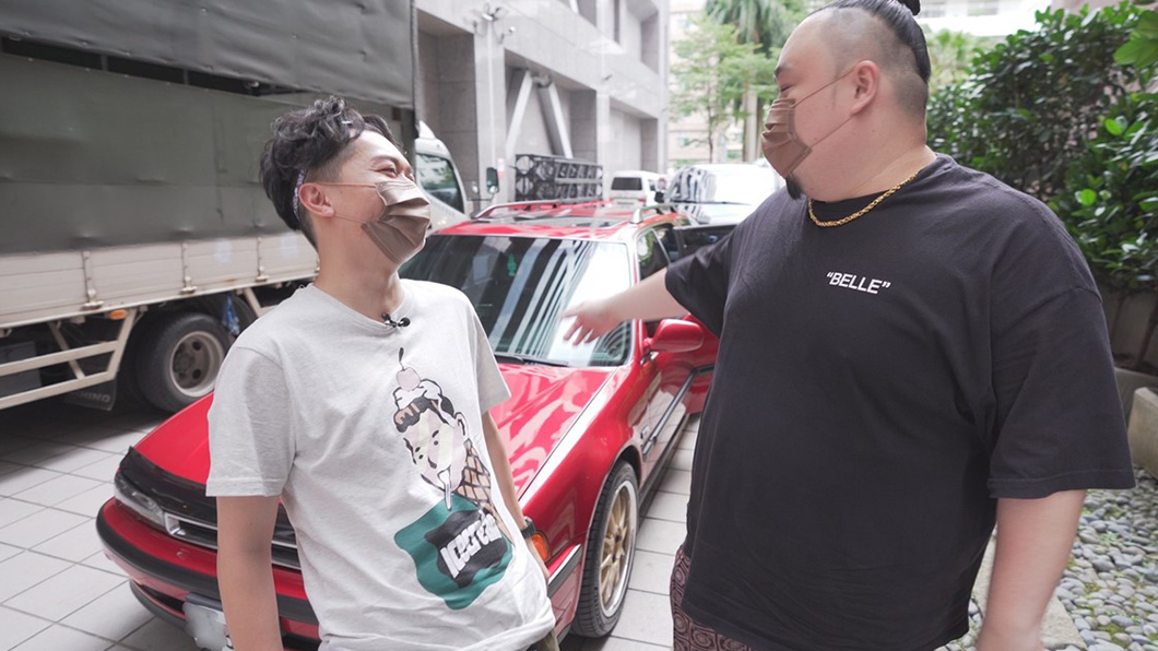《地球黃金線網路版》每週定期邀請藝人來賓,帶領你進入有趣的汽機車世界。(圖片來源/ TVBS)