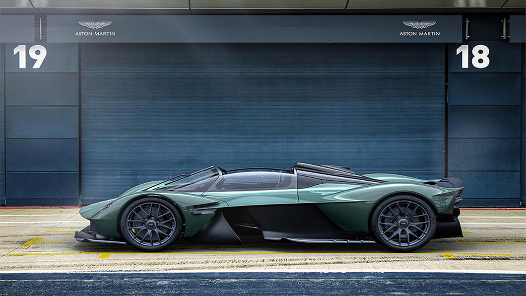 為了配合敞篷設定造型的空力改變,Aston Martin在設計上也做出對應調整。(圖片來源/ Aston Martin)