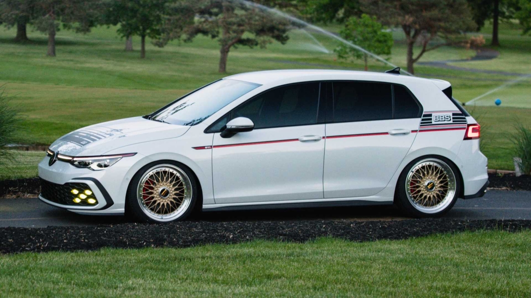 透過懸吊的改裝讓車身降低,更有運動風味。(圖片來源/ Volkswagen)