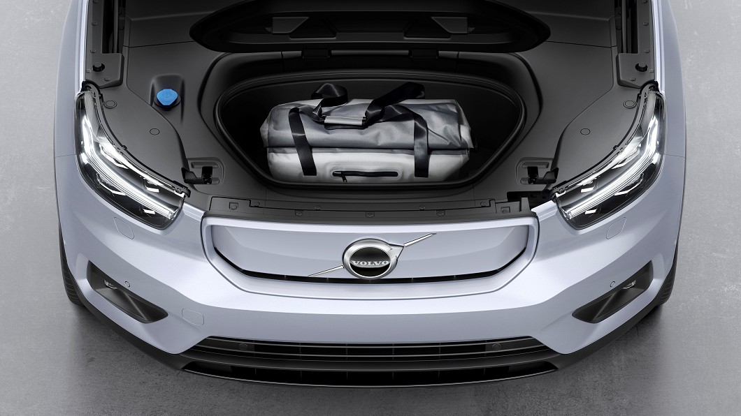 XC40 Recharge車頭還有一處容量約27公升置物空間。(圖片來源/ Volvo)