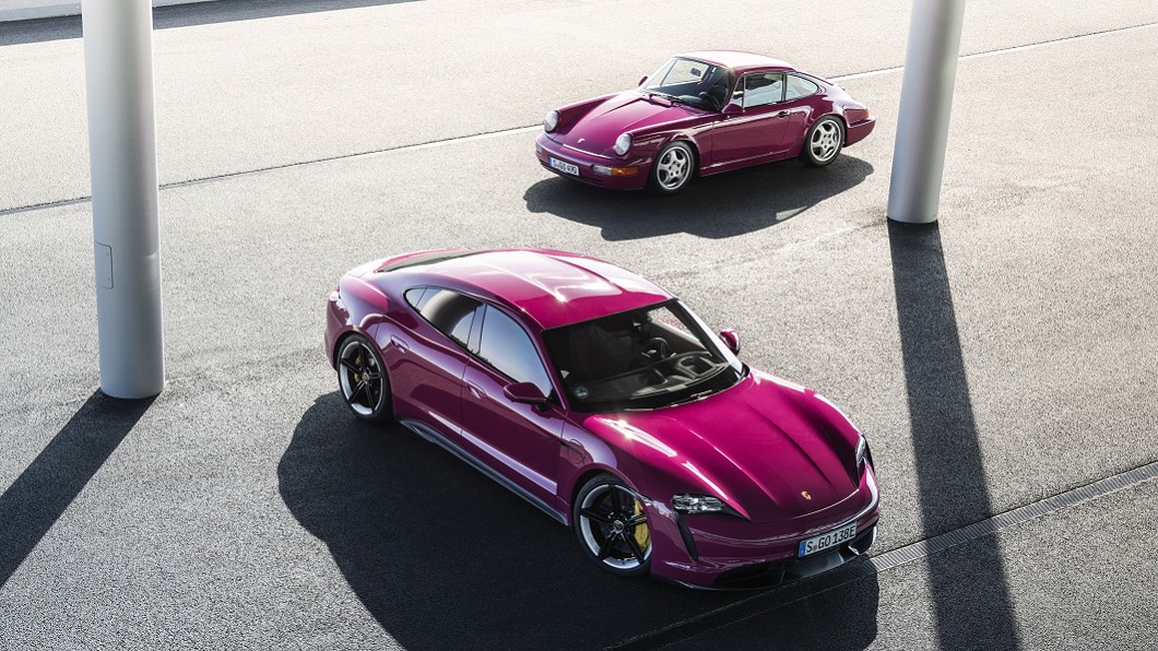 Rubystar寶石紅車色來自於1990年代964世代911的特殊車色。(圖片來源/ Porsche)