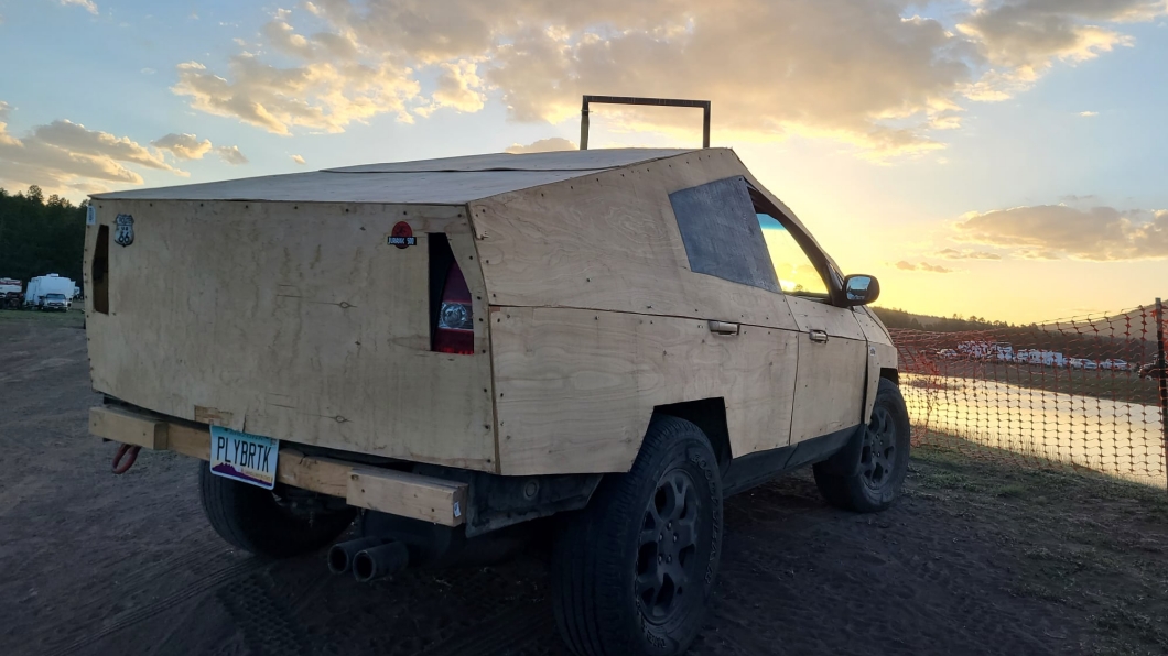 這輛「Plybertruck」其實已經做出來超過半年的時間，看起來木製的外殼沒有想像中容易腐爛。(圖片來源/ Plybertruck)