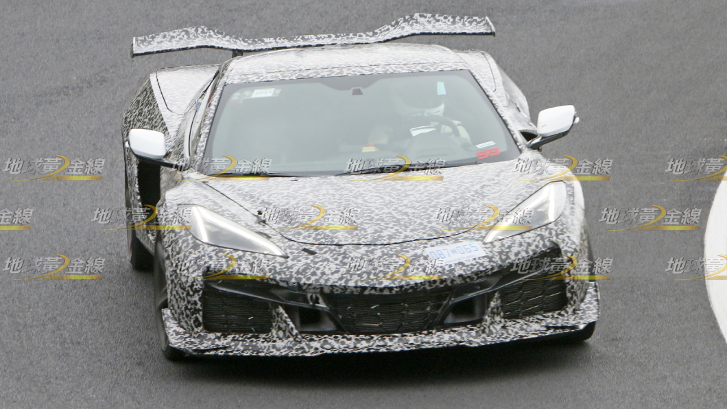 Chevrolet Corvette Z06偽裝版在紐柏林賽道被捕獲。(圖片來源/ TVBS)