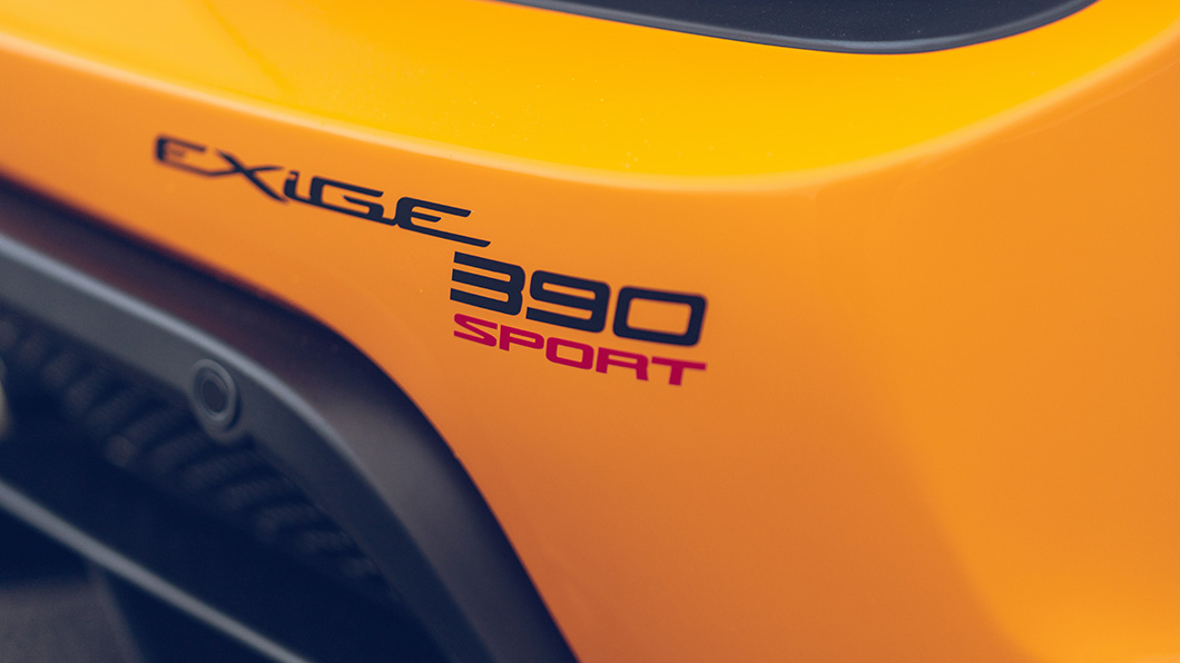 Exige Sport 390 Final Edition可輸出397匹最大馬力、扭力42.8公斤米,對應其1,138公斤極致輕量的車重,0-100km/h加速僅需3.8秒,極速可達277km/h。(圖片來源/ Lotus)