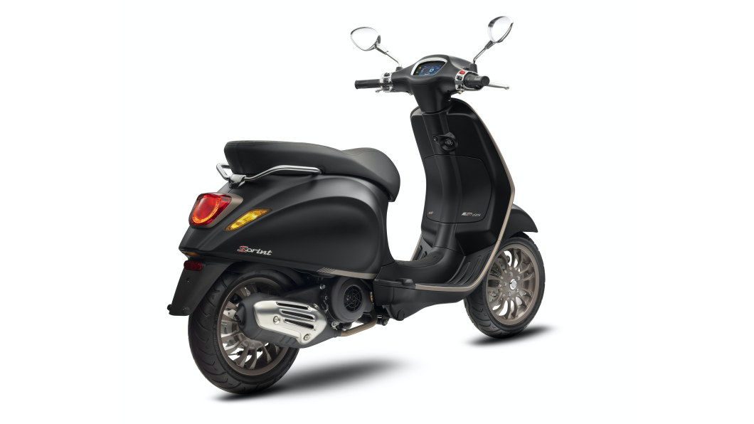 Vespa Sprint S 150 TFT車款是由義大利設計中心Vespa Design Center精心設計。(圖片來源/ Vespa)