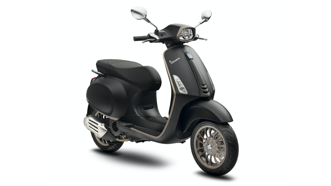 Vespa Sprint S 150 TFT首度搭載液晶儀表 撞色搭配跑格更濃烈