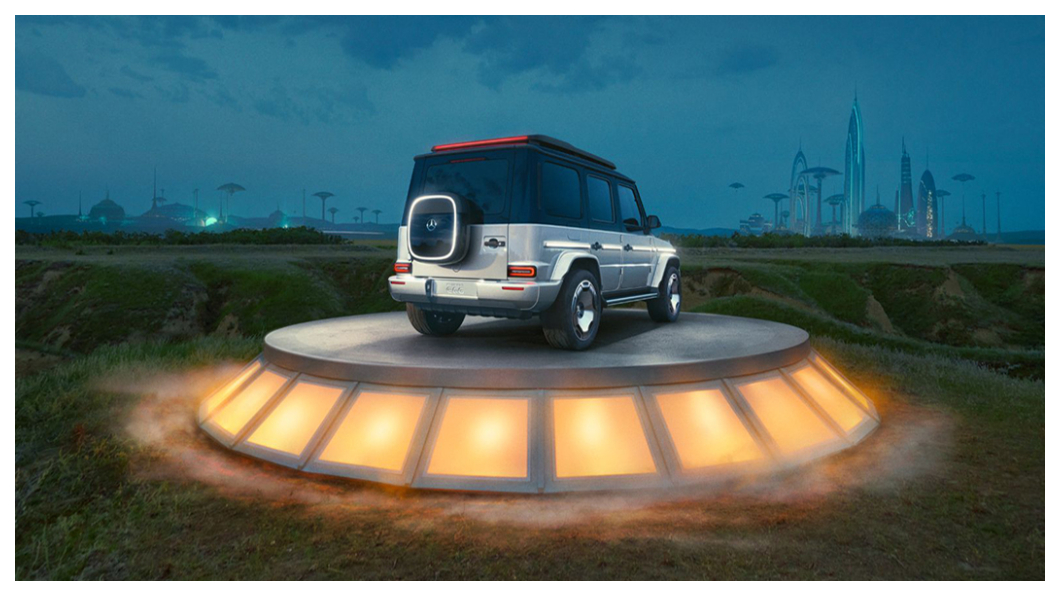 車尾門上原本背著的備胎的位置則改為方形置物箱,用以存放充電線組等物品。(圖片來源/ Mercedes)