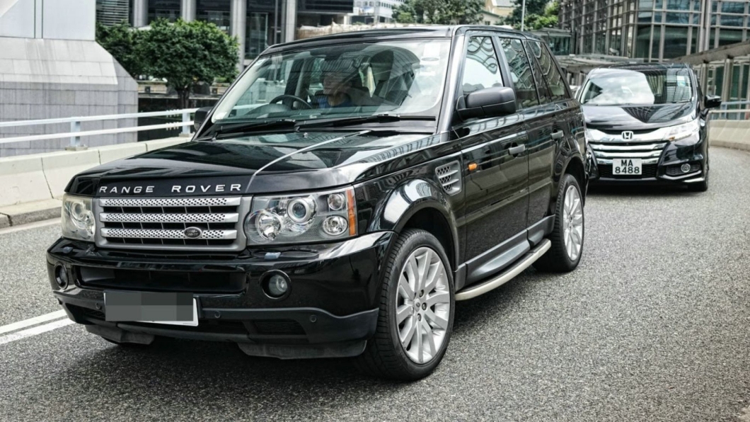 梁朝偉最喜歡開的車款是這輛15年的Land Rover Range Rover。(圖片來源/ 總李談車)