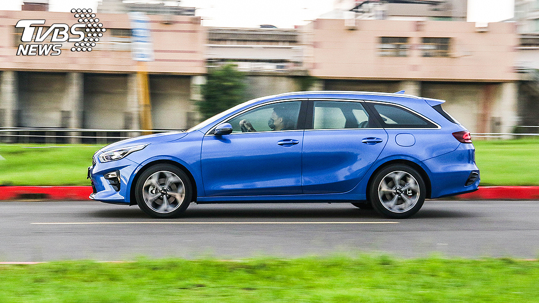 舒適行路質感之餘Ceed Sportswagon仍保留清晰路感。