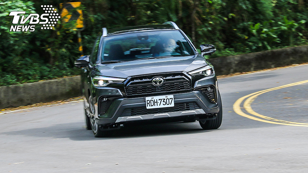 Corolla Cross GR Sport底盤經過強化後,在操控方面更上層樓!(圖片來源/ 地球黃金線)