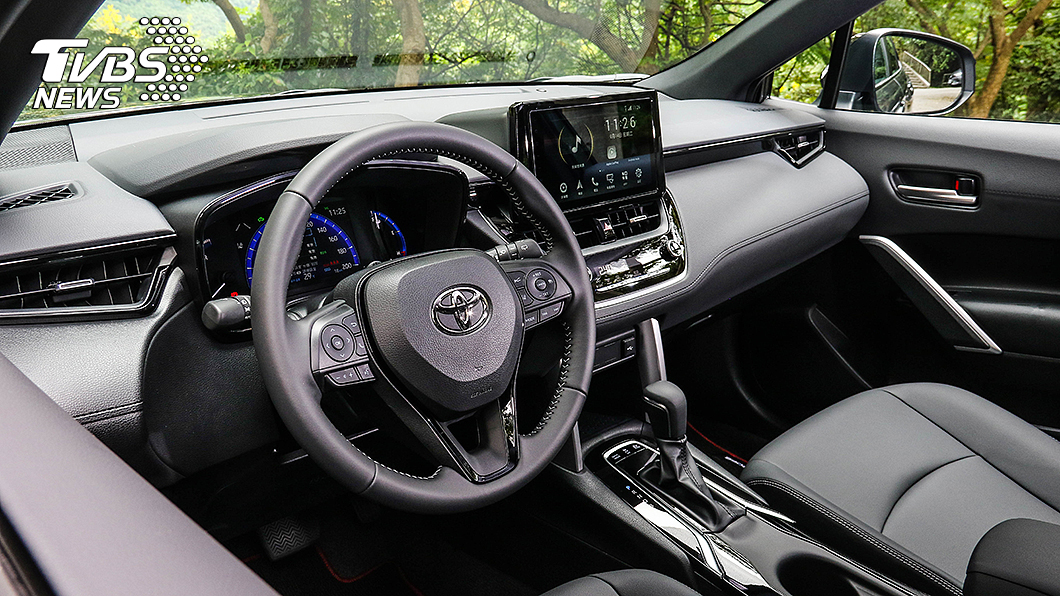 Corolla Cross GR Sport車內透過細節元素妝點凸顯與一般車型不同。