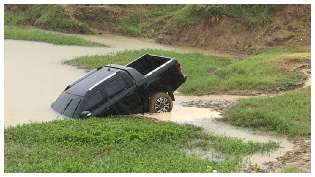 水牛坑改叫水車坑? Ford Ranger只是想沾個水沒打算都泡下去