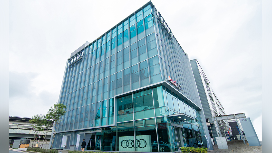 Audi濱江展示中心開幕　五星級休息室賞飛機起降不無聊