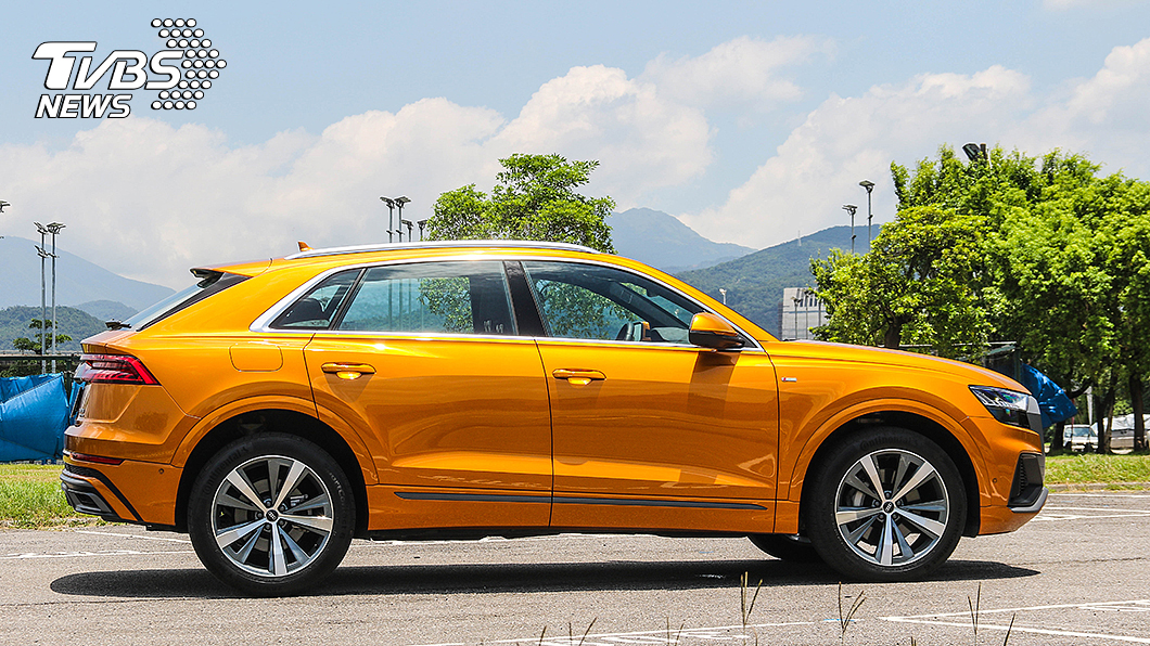 Q8車身線條帶有Audi quattro雙門跑車元素。