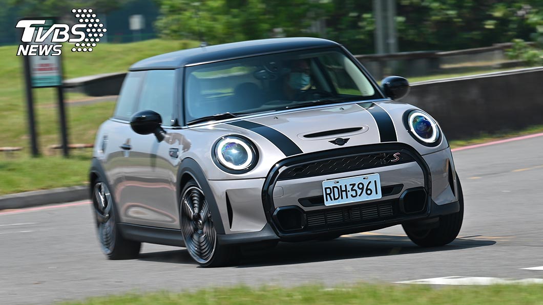 試駕/Mini Cooper S三門版 性格強烈!身手依舊俐落