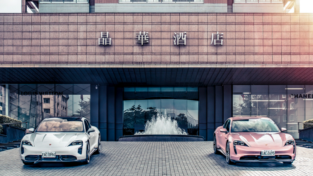 市區地狹人稠停車更方便? 網:有錢不怕沒車位!