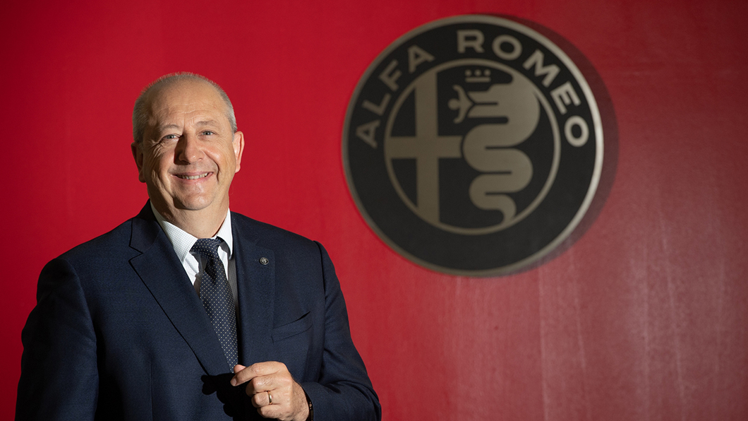 Alfa Romeo不屑大螢幕風潮　反骨CEO：我賣車！不賣有輪子的iPad