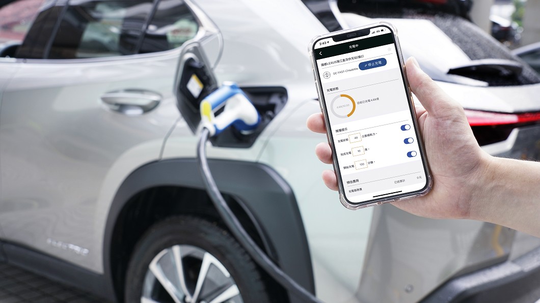 Lexus為電動車動力電池提供8年或16萬公里原廠保固,並開發Lexus EV+電動車用App方便車主使用。(圖片來源/ Lexus)
