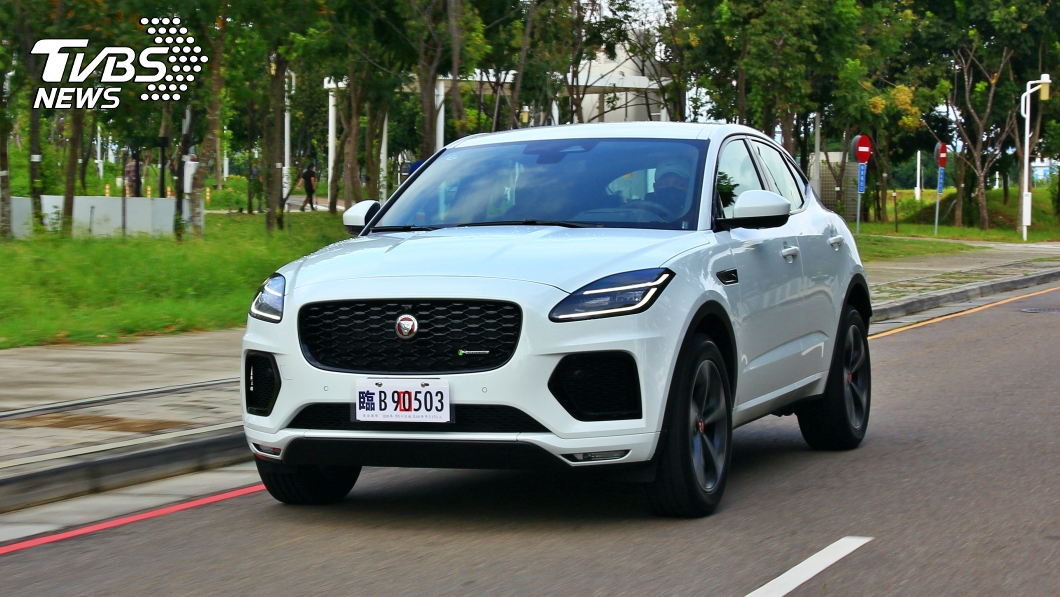 試駕/E-Pace P250 R-Dynamic SE 輕油電上身!科技感大增